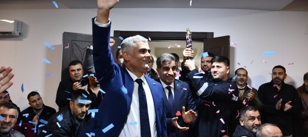 GÜNGÖR ‘’ EMEKÇİNİN SOFRALARINDA ÇİÇEKLER AÇTIRACAĞIZ.’’