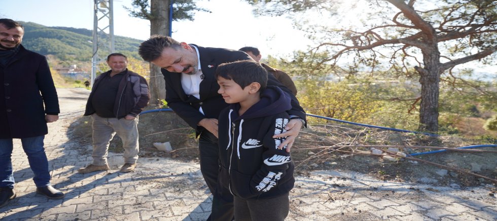 Başkan Üstün; “Karagöz Meydanı’nı yaşayan bir sosyal alana dönüştürüyoruz”