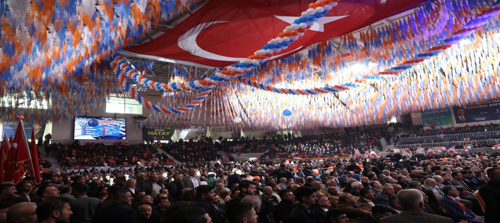 HATAY'DA AK PARTİ İL KONGRESİ COŞKUSU