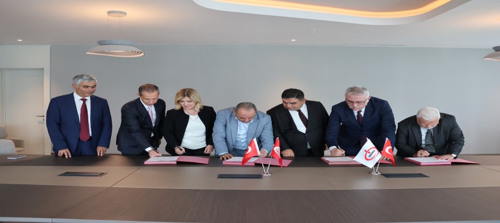 “İSDEMİR’DE TOPLU İŞ SÖZLEŞMESİ BÜYÜK KAZANIMLARLA MASA BAŞINDA İMZALANDI”