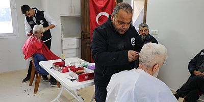 HBB’DEN DEZAVANTAJLI VATANDAŞLARA SAHADA BERBER HİZMETİ