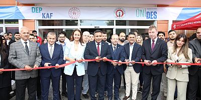 İSTE’DE “DEPREM BÖLGESİ KARİYER FUARI DÜZENLENDİ